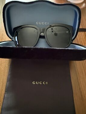 Gucci Matte Black Oversized Shield Sunglasses